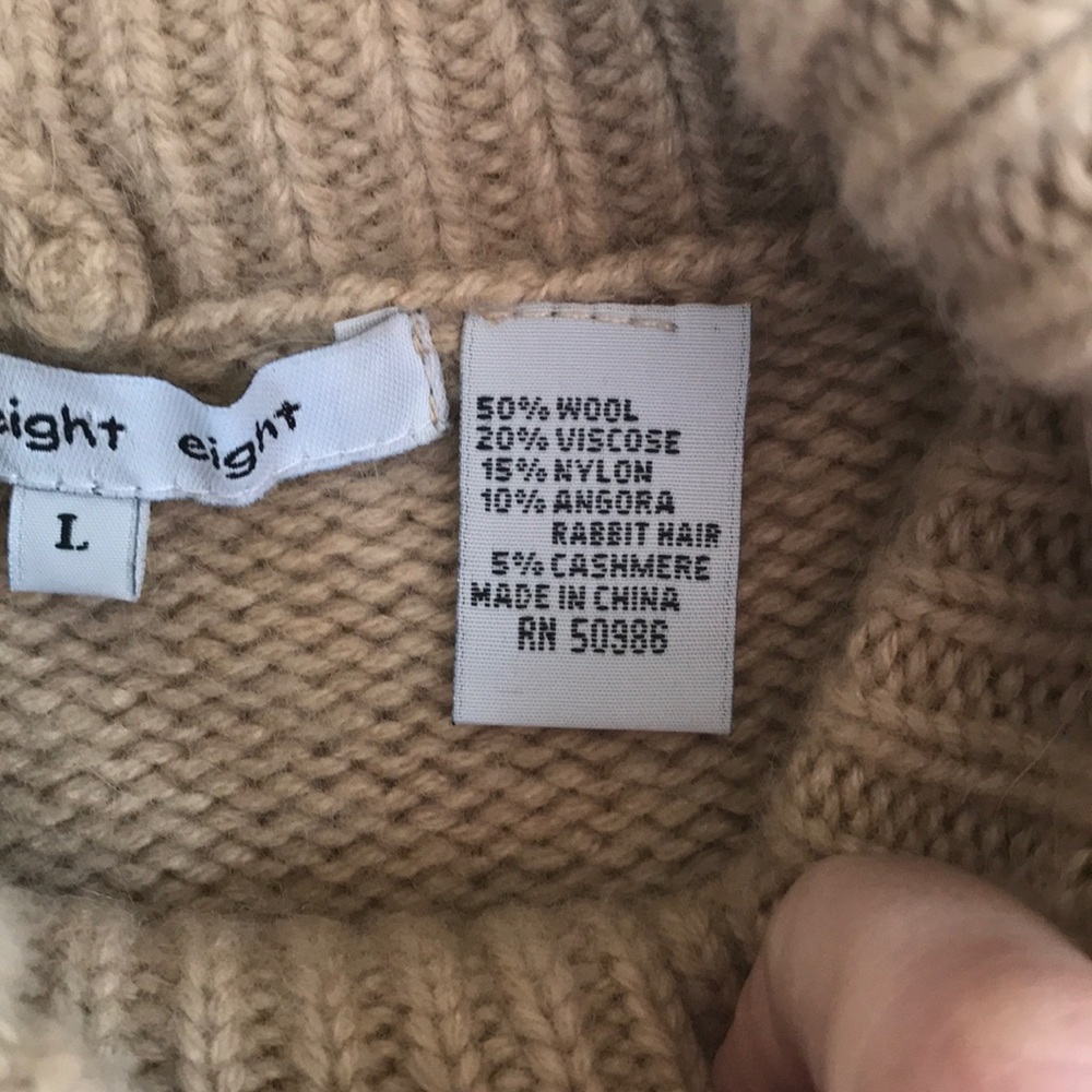 Wool Sweater, Beautiful Pattern. - Picture 5 of 5